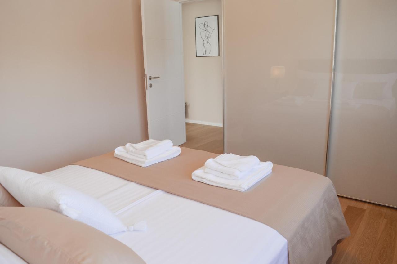 Rova Apartment Malinska Esterno foto