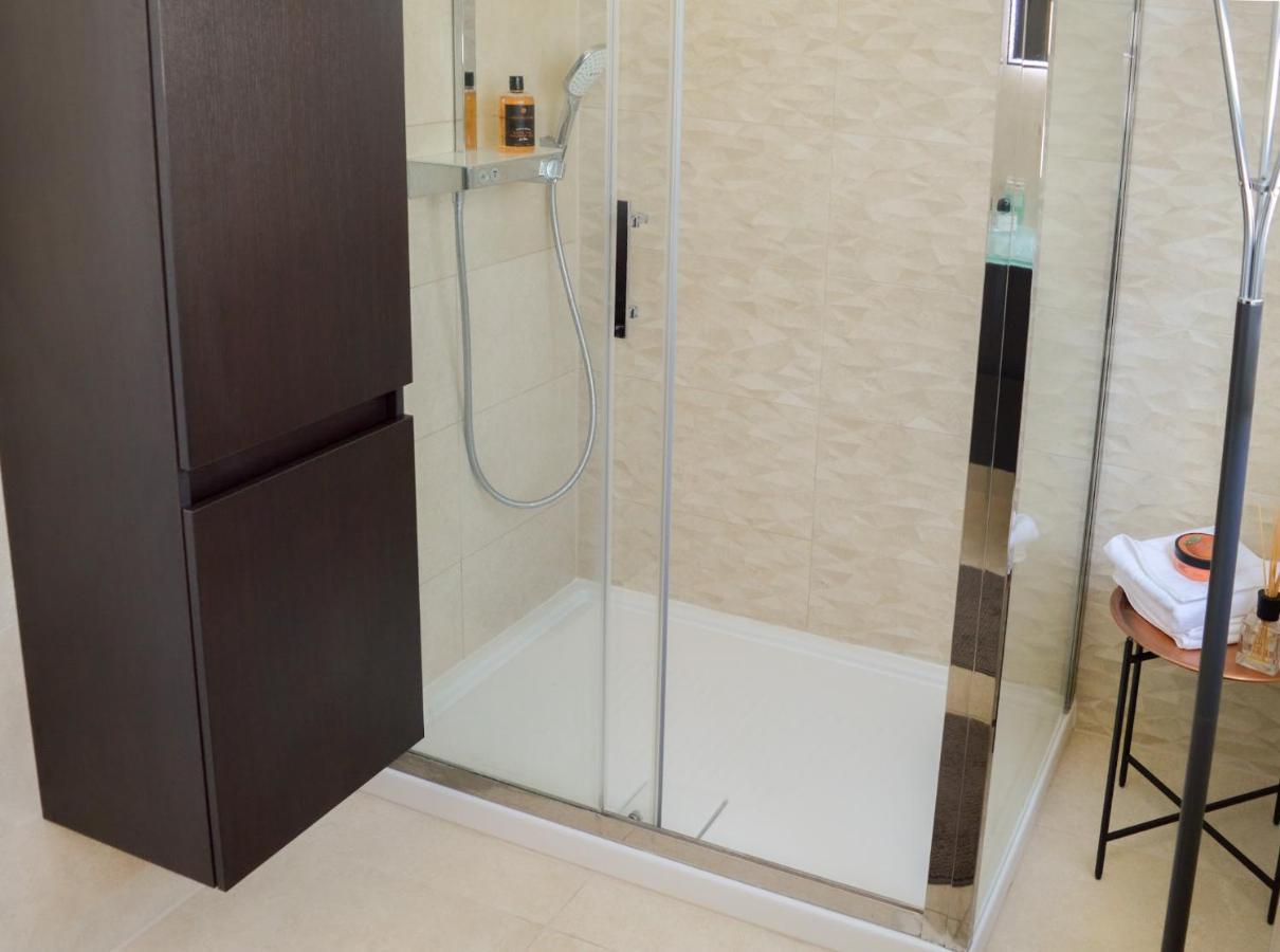Rova Apartment Malinska Esterno foto